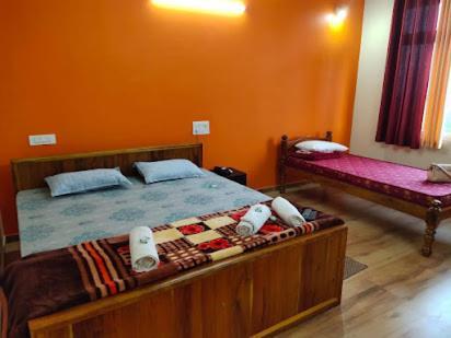 White Elephant Restaurant & Cottages Gokarna ゴカルナ エクステリア 写真