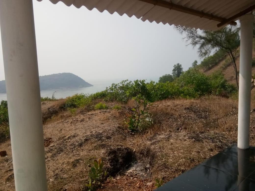 White Elephant Restaurant & Cottages Gokarna ゴカルナ エクステリア 写真